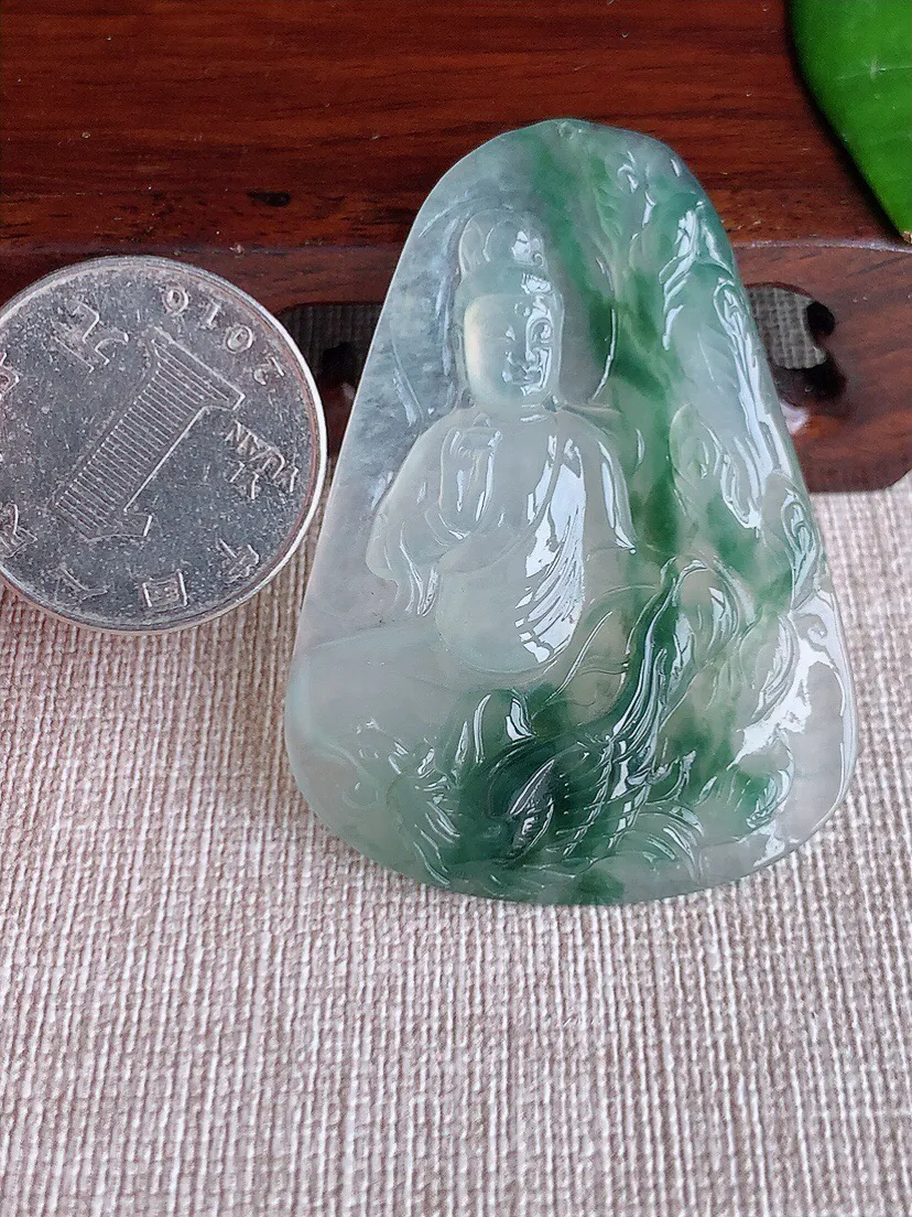 a货翡翠老坑冰种飘花御凤观音吊坠 尺寸52×37×4.7mm 重量15.88g 0605