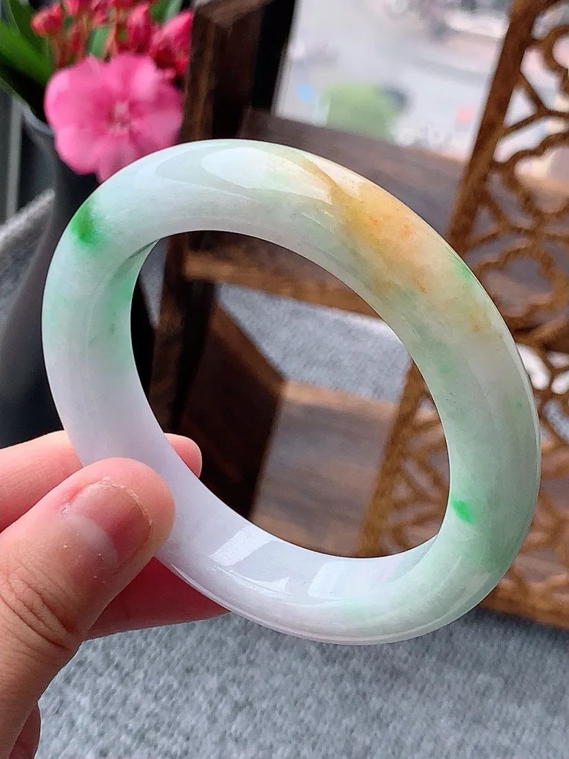 a货翡翠老坑三彩厚装正装正圈手镯56-57圈口  尺寸56×12×9.5mm 重量72.10g 0604