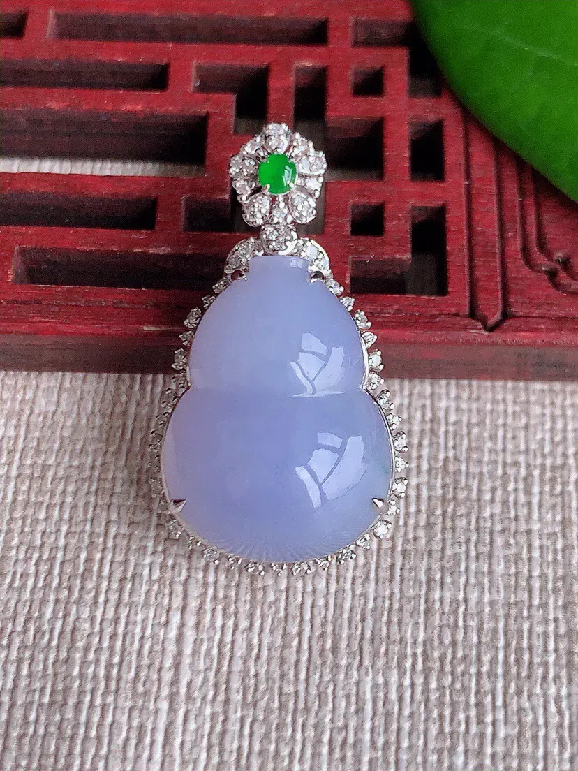 a货翡翠老坑冰种18K金伴钻镶嵌紫罗兰葫芦吊坠 尺寸30×16.8×10.6裸石19.3×14.4m