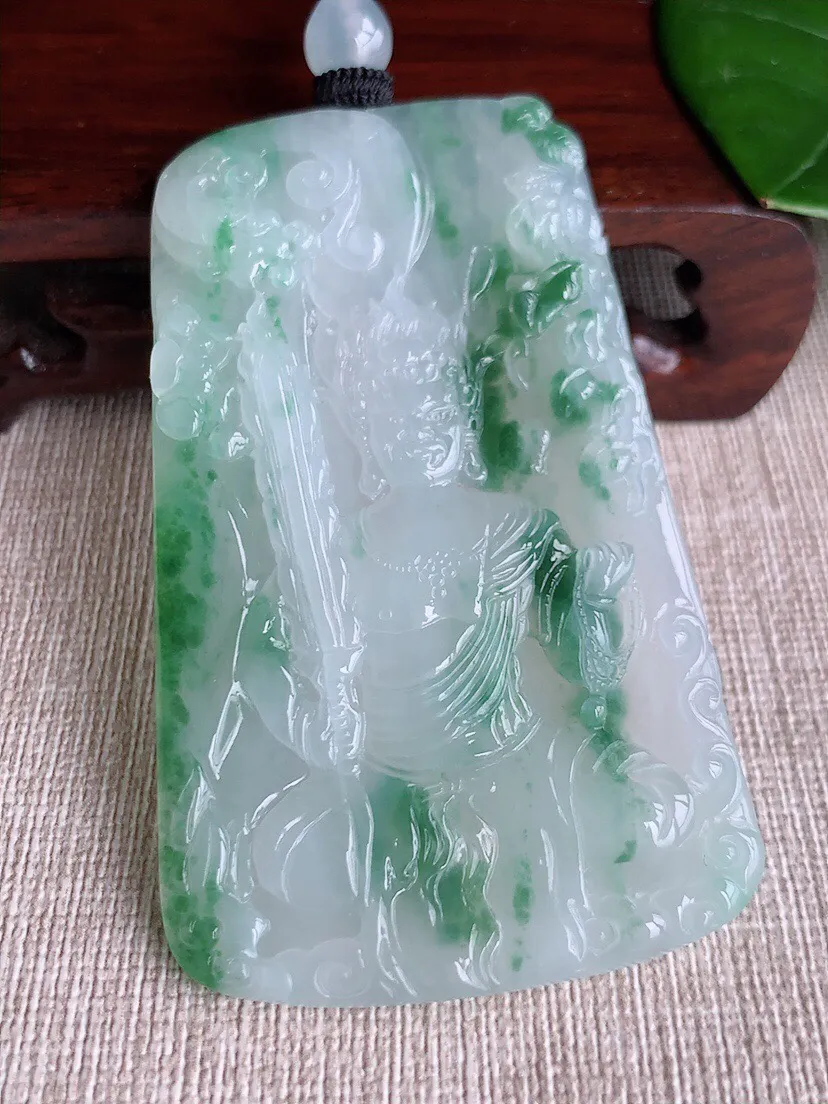 a货翡翠老坑冰种飘花不动明王吊坠 尺寸69.7×42×5mm 重量39.54g 0605