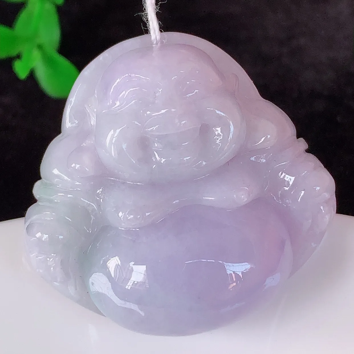 自然光实拍，厚装冰润冰糯种紫罗兰翡翠佛公吊坠，饱满， 佛公亦保平安，寓意有福（佛公）相伴，配戴优雅迷人！#46.5