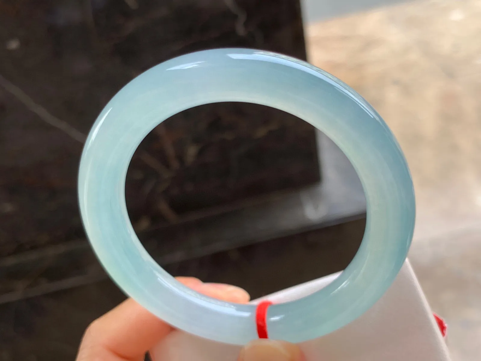 55-10mm
冰种晴水圆条手镯 冰透清新