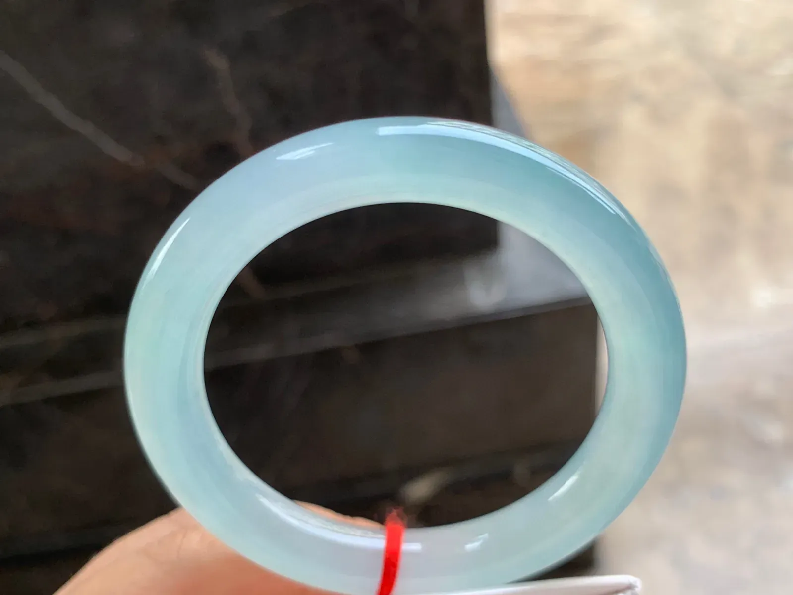 55-10mm
冰种晴水圆条手镯 冰透清新