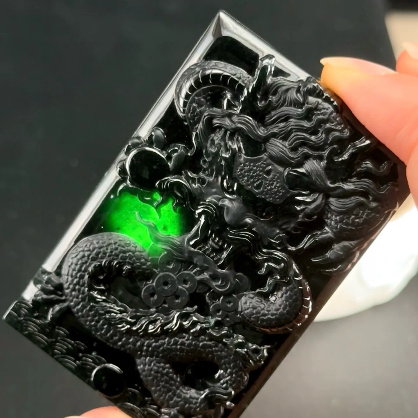 精品墨翠龙牌 种好色正 黑度极好 厚桩大气 尺寸64.3