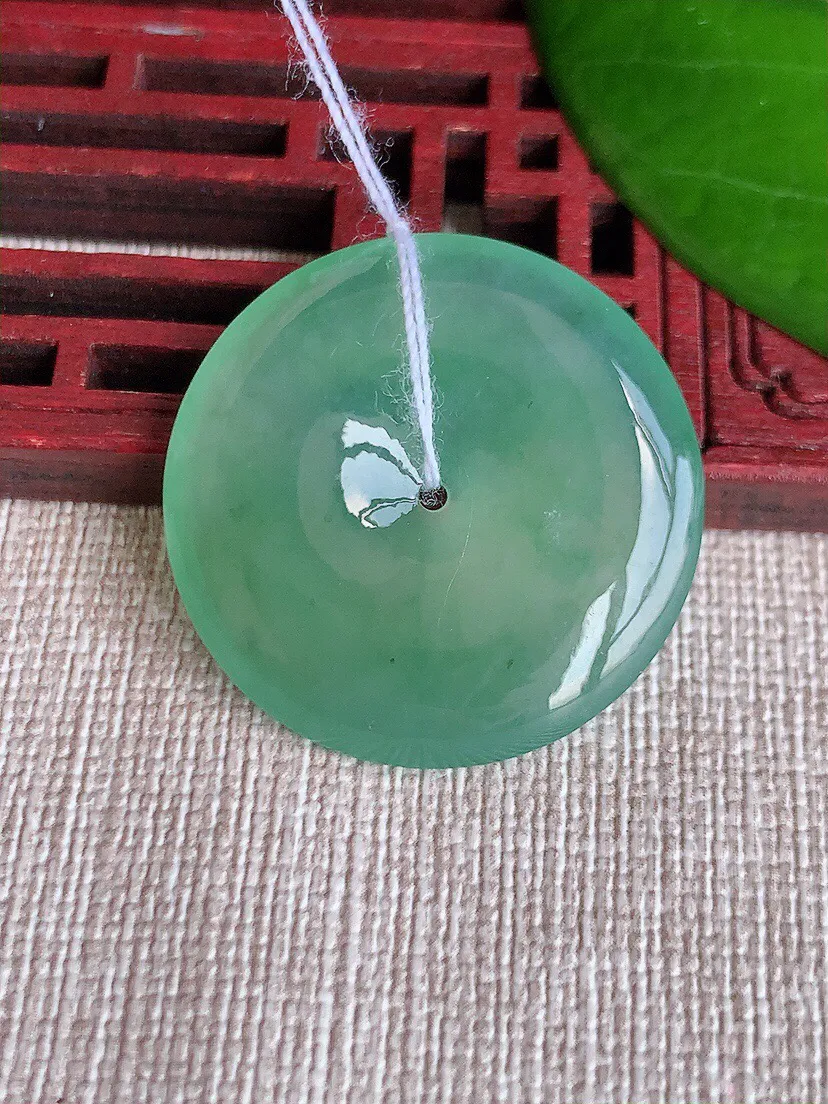 a货翡翠老坑冰种晴水平安扣吊坠 尺寸28.4×5mm 重量8.90g 0606