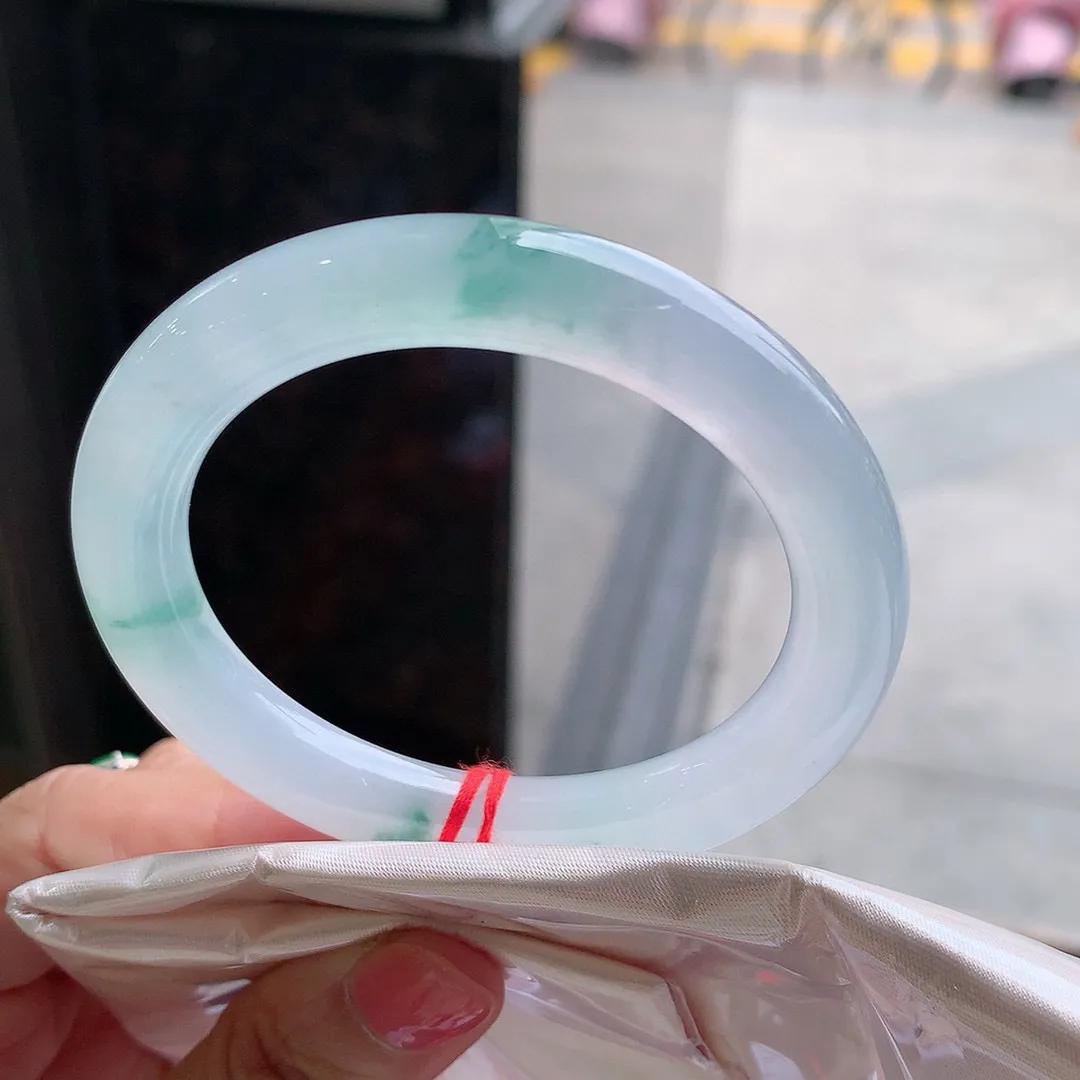 圆条冰玻飘花 无瑕 尺寸:52.1/9.1种水好️️