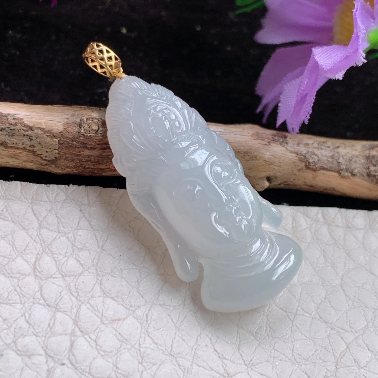 x54实拍33.3*15.5*6.3天然翡翠冰胶美观音首 玉观音头玉吊坠 锁骨坠 18k