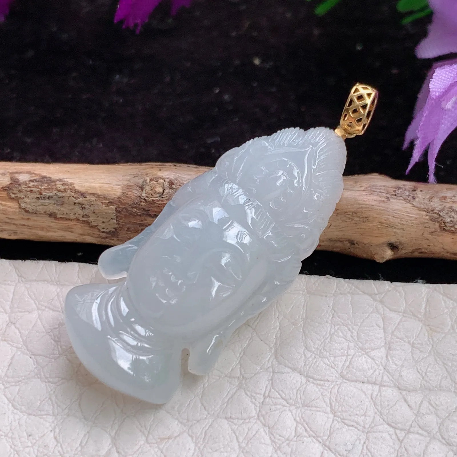 x54实拍33.3*15.5*6.3天然翡翠冰胶美观音首 玉观音头玉吊坠 锁骨坠 18k