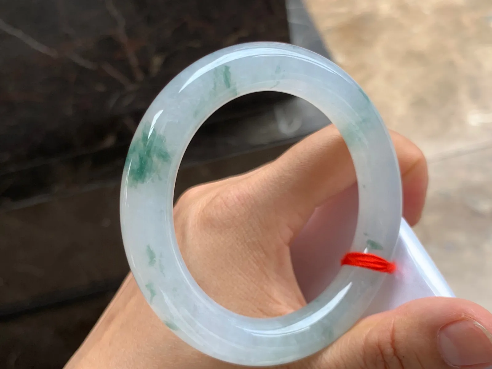 55-11mm
冰种飘花圆条手镯 水润冰透 清爽