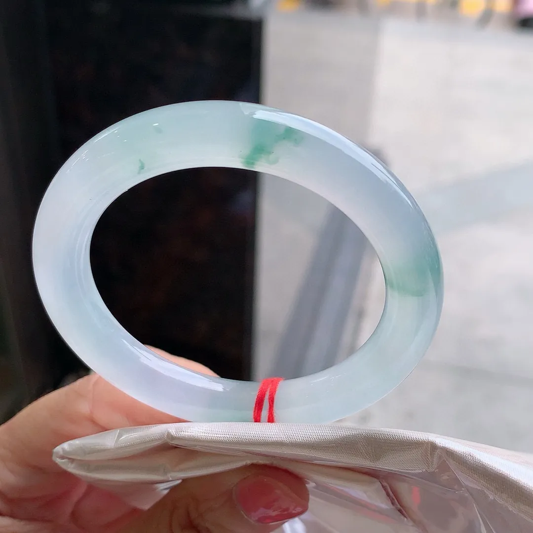 圆条冰玻飘花 无瑕 尺寸:52.1/9.1种水好️️