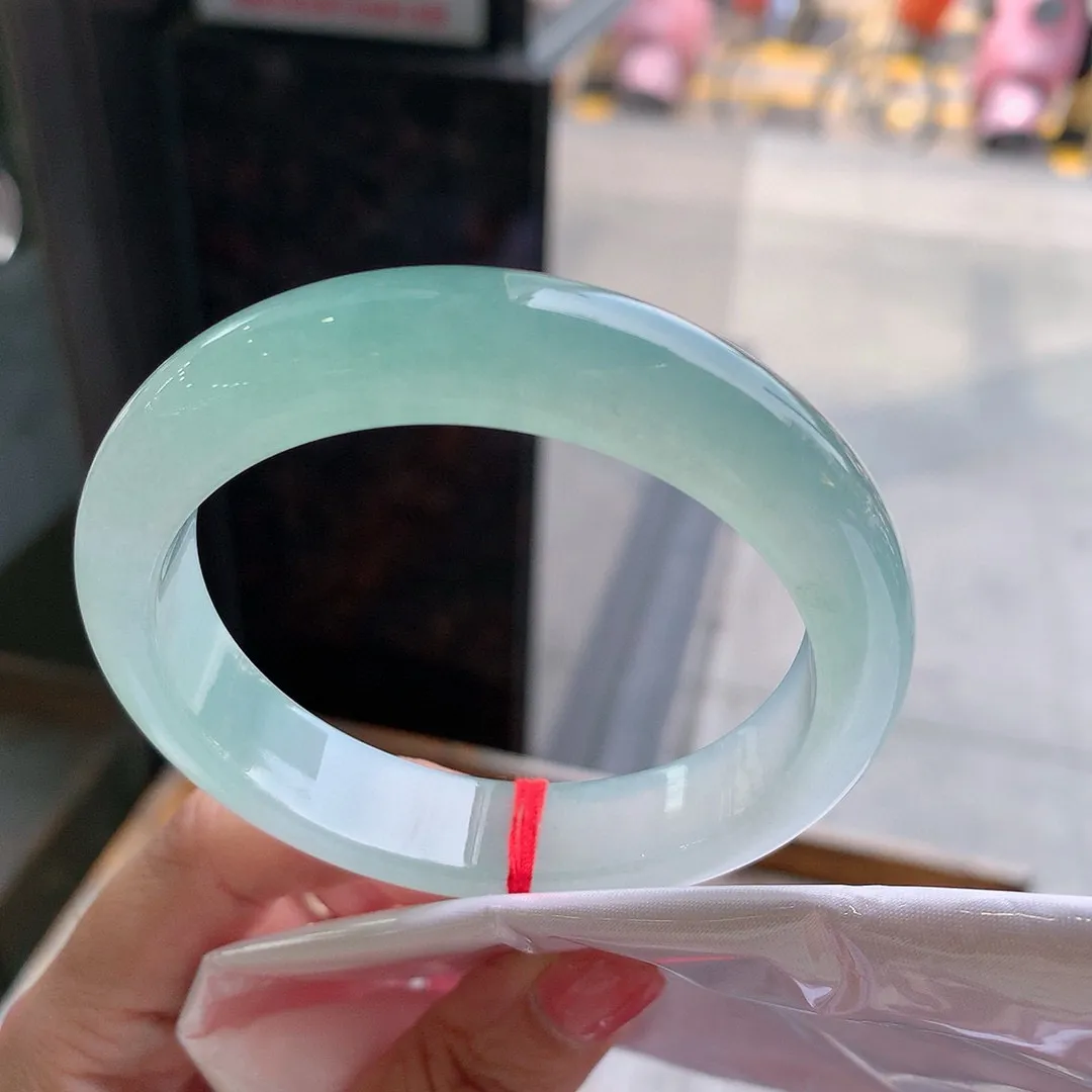 正圈高冰晴绿 无瑕 尺寸:58.1/12.8/8.7 种水好️️