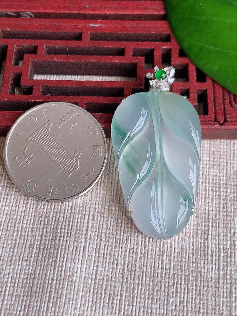 a货翡翠老坑冰种18K金镶嵌飘花叶子金枝玉叶吊坠 尺寸43.8×35.5×20.8×5.8mm 重量7.50g 0606