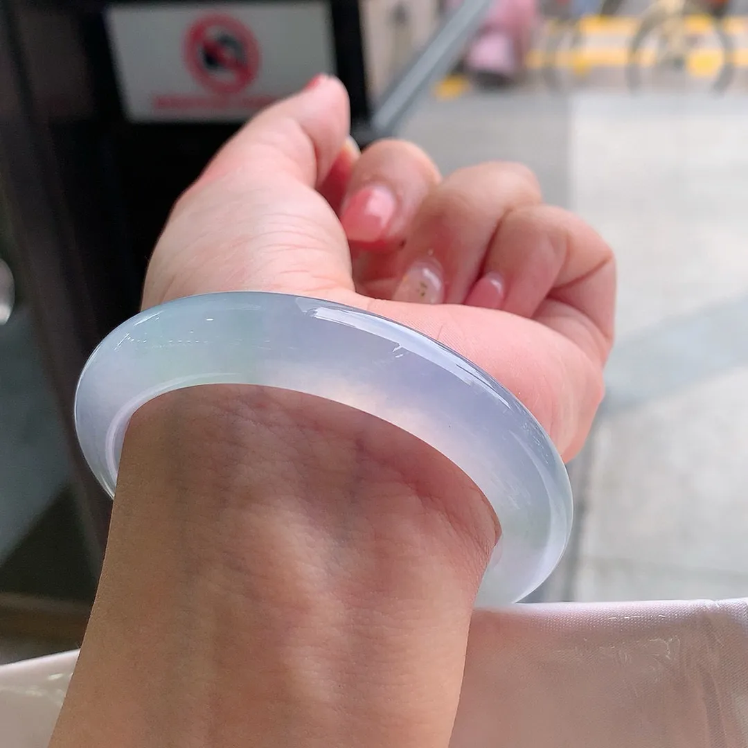 正圈冰玻紫罗兰 无瑕 尺寸:53.6/11/8.4 种色俱佳