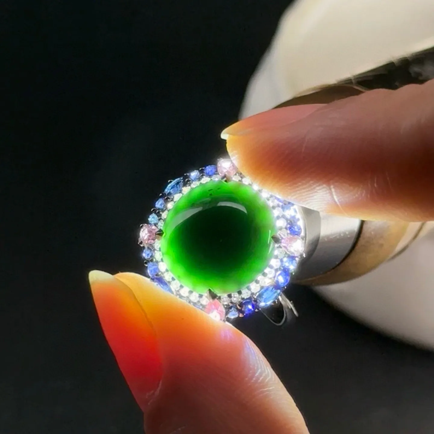 精品18k墨翠女戒 重金豪镶 打灯通透 油性十足 尺寸11.9