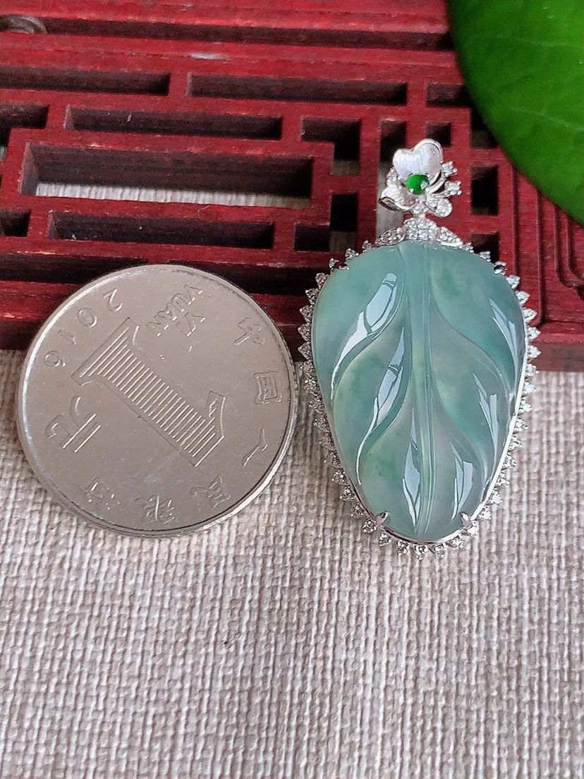 a货翡翠老坑冰种18K金伴钻镶嵌飘花叶子金枝玉叶吊坠 尺寸36.5×20.7×8.3裸石25.3×18mm 重量5.06g 0606