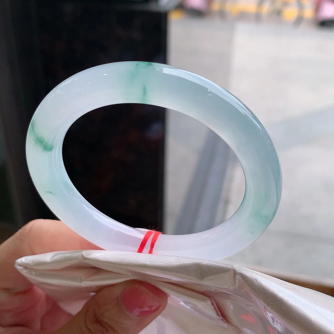 圆条冰玻飘花 无瑕 尺寸:52.1/9.1种水好️️