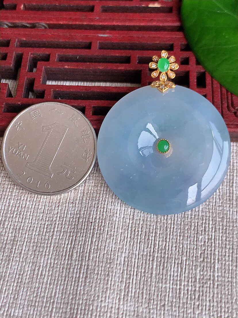 a货翡翠老坑冰种18K金伴钻镶嵌紫罗兰平安扣吊坠 尺寸42×33.5×5.7mm 重量14.37g 0606