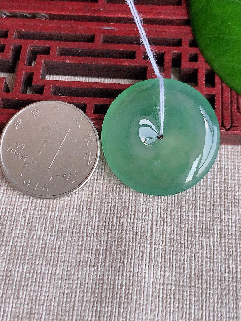 a货翡翠老坑冰种晴水平安扣吊坠 尺寸28.4×5mm 重量8.90g 0606