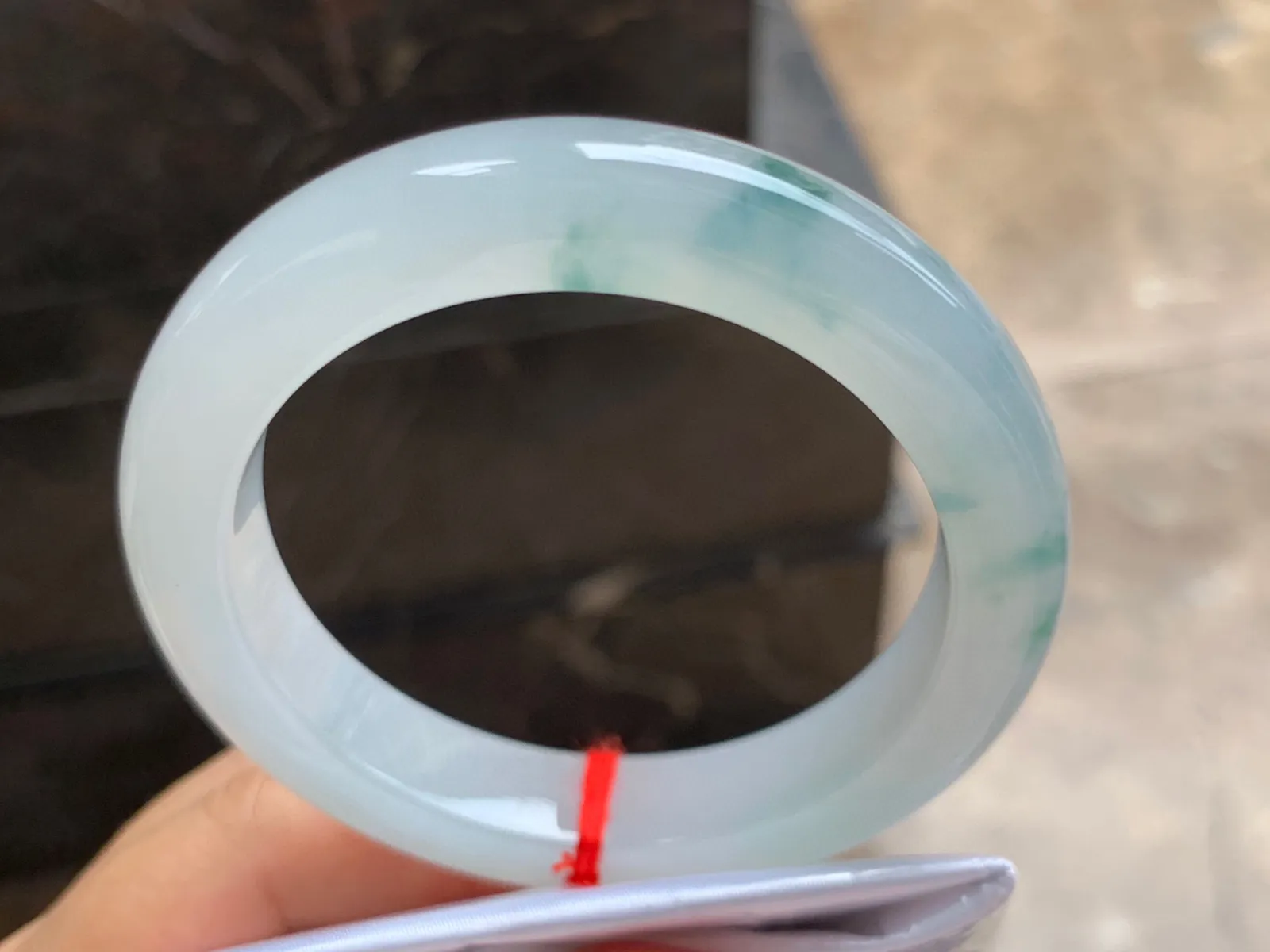 54-11-9.5mm
冰种飘花手镯 冰透 水润清爽