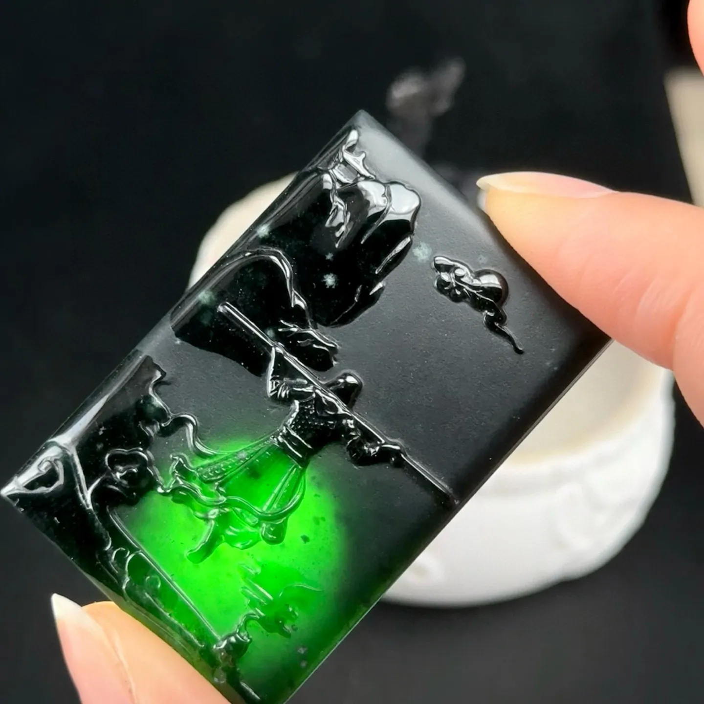 精品墨翠雪花棉挂件 大圣归来 种好色正 打灯通透 油性十足 尺寸48