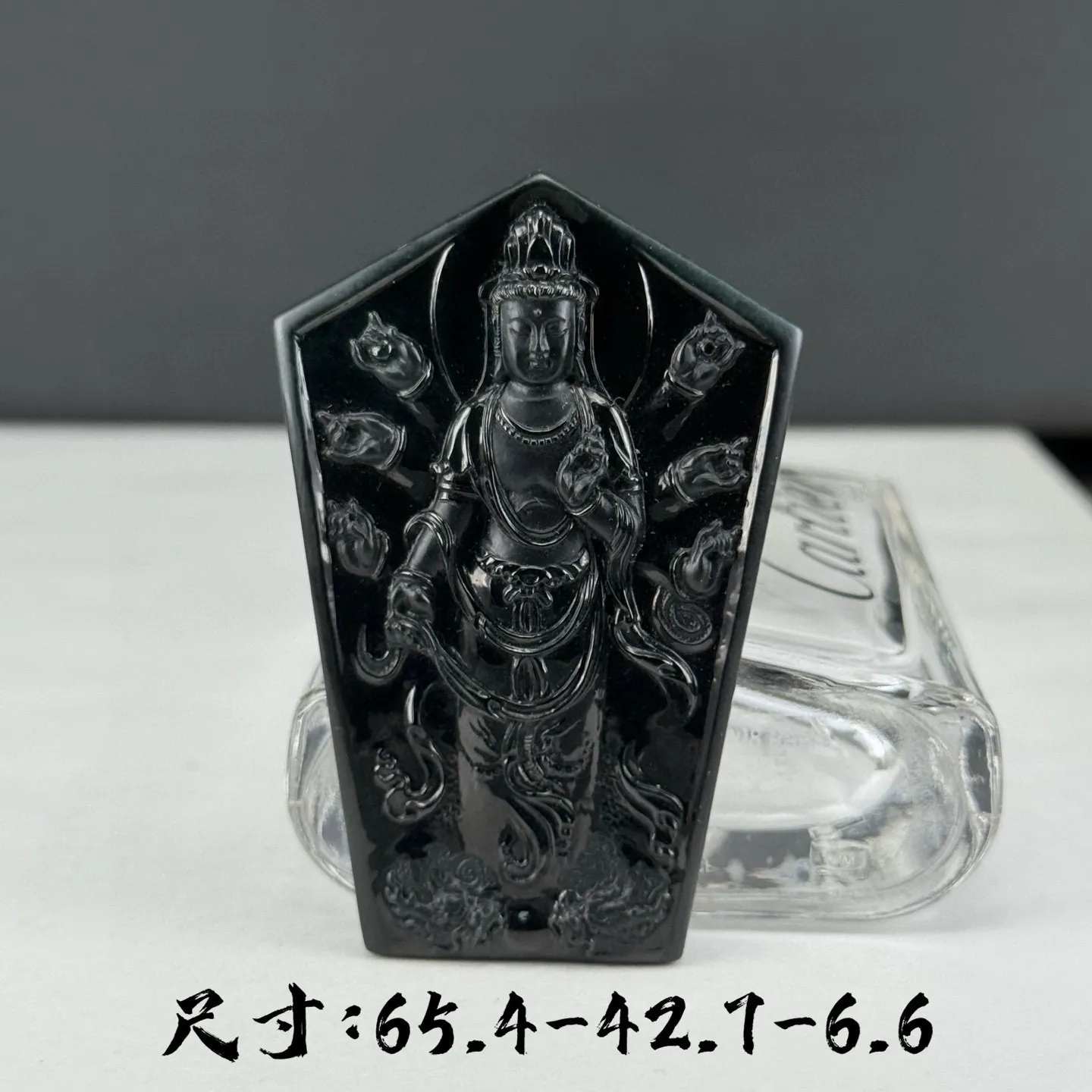 精品18k墨翠千手观音 种好色正 黑度极好 打灯通透 油性十足 尺寸65.4