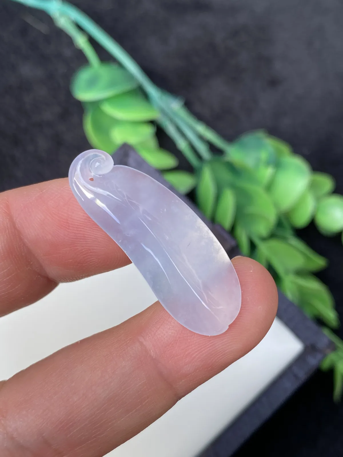 推荐【冰紫福瓜】水润冰透，种老细腻，种水超好，见光不S，超值～～