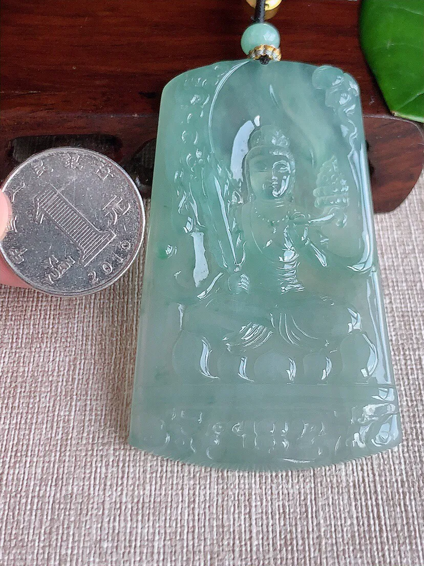 a货翡翠老坑冰种晴水虚空藏菩萨吊坠 尺寸70×42.2×5.6mm 重量44.32g 0607