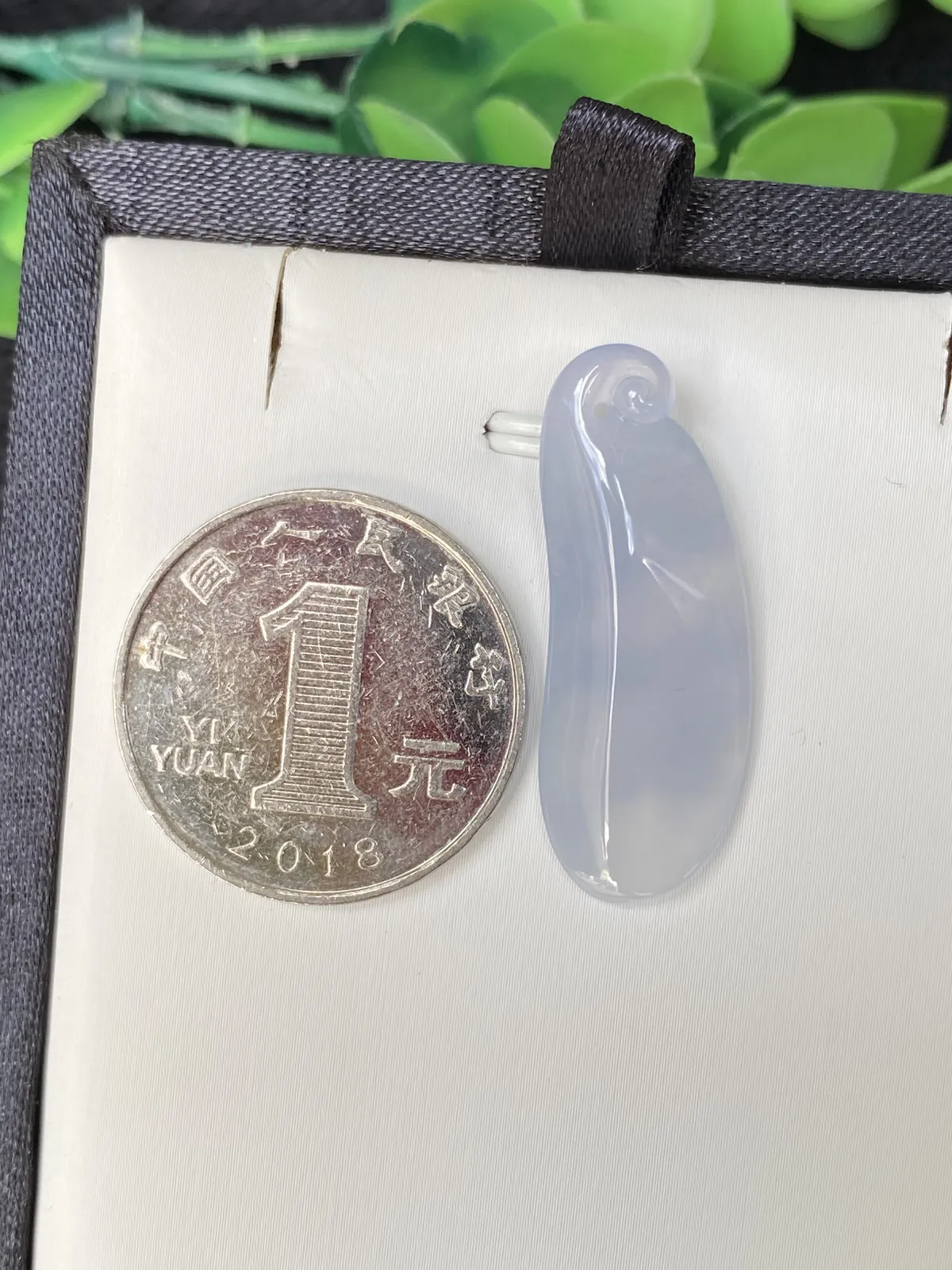 推荐【冰紫福瓜】水润冰透，种老细腻，种水超好，见光不S，超值～～