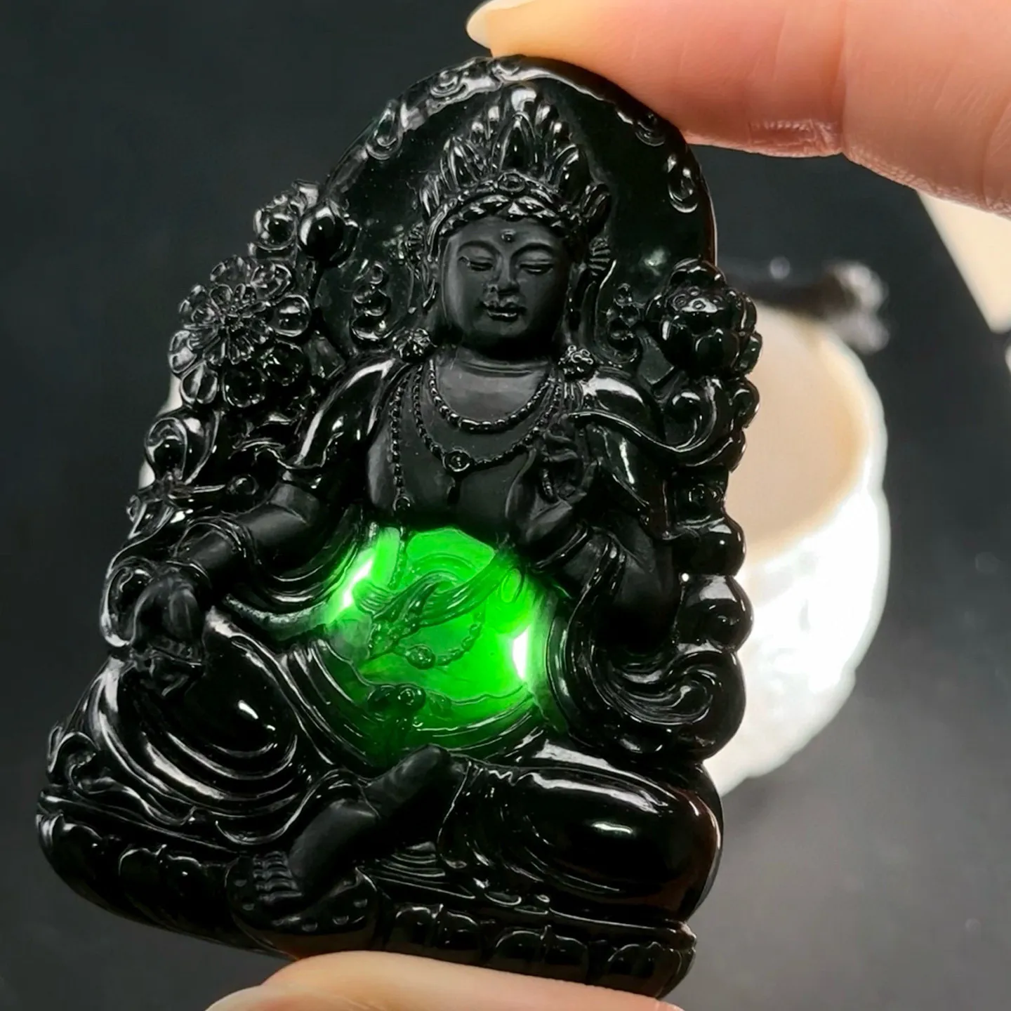 精品墨翠度母观音 种好色正 黑度极好 打灯通透 油性十足 尺寸61.5