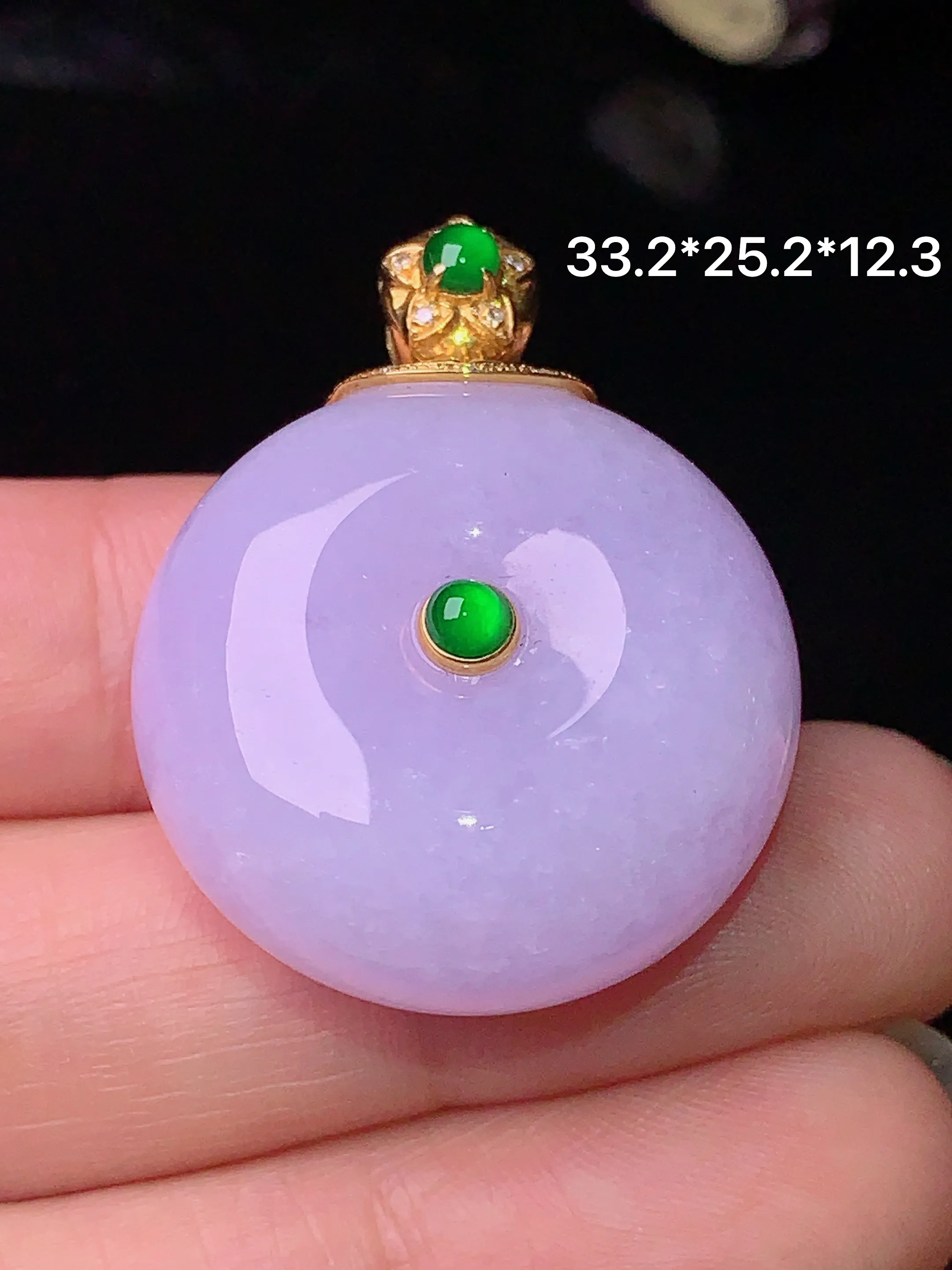 18k金钻镶嵌紫罗兰平安扣吊坠 玉质细腻 色泽艳丽 整体尺寸33.2*25.2*12.3