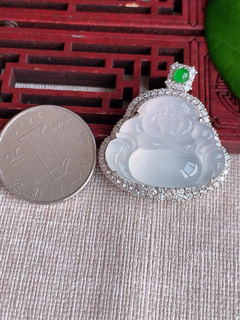 a货翡翠老坑冰种18K金伴钻镶嵌白月光佛公吊坠 尺寸35.2×31.4×11.2裸石21×28mm 重量12.77g 0608