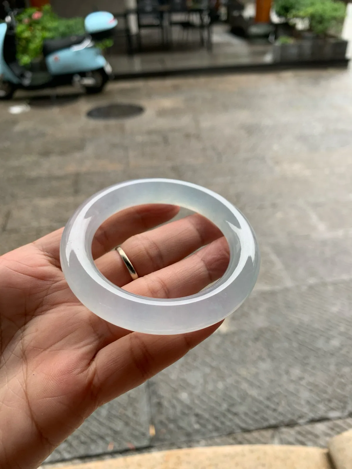 圆条玻璃种 无瑕 尺寸:54.2/11.3 种水好 起刚光