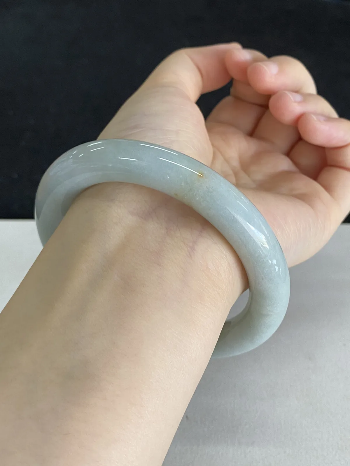 圆镯58圈口，翡翠手镯