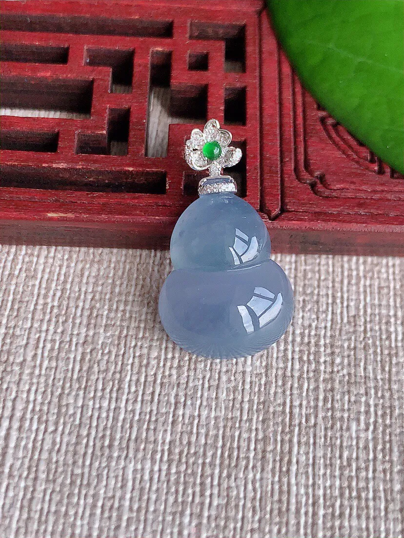 a货翡翠老坑冰种18K金镶嵌紫罗兰葫芦吊坠 尺寸25×18.8×14×5.8mm 重量3.00g 0