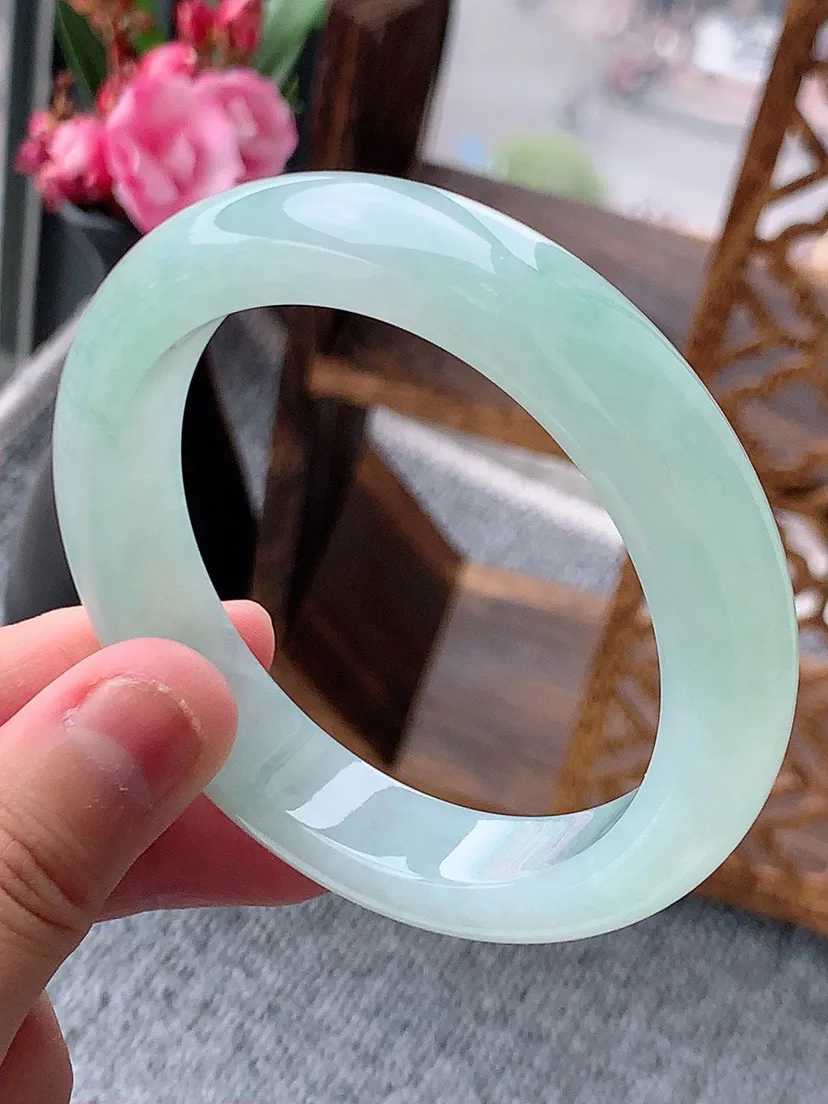a货翡翠晴水正装正圈手镯56-57圈口 尺寸56.8×12×8.8mm 重量65.07g 0606
