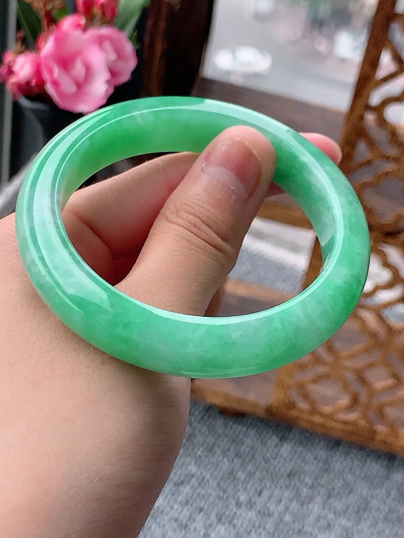a货翡翠老坑满绿正装正圈手镯54-55圈口 尺寸54.6×12×8.5mm 重量59.20g 0606