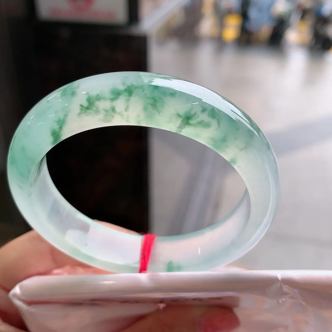正圈玻璃种飘花 无瑕 尺寸:53.5/13/7.8 花美 种水好