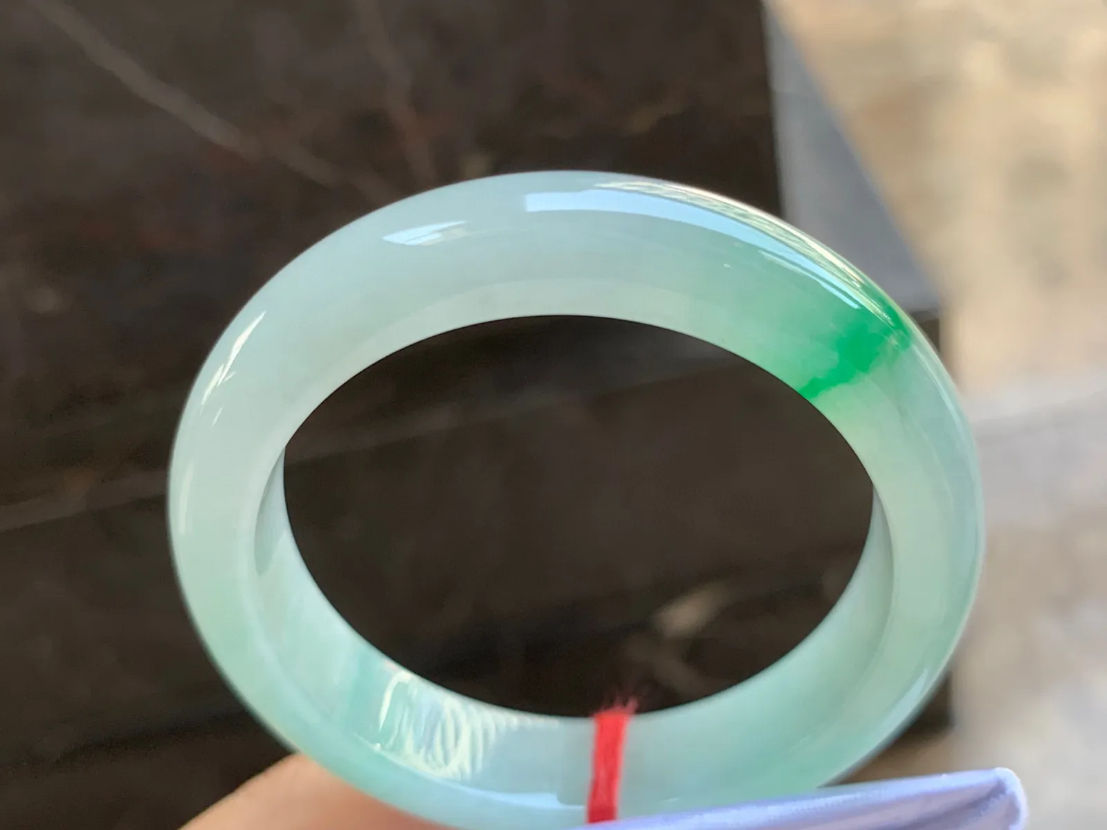 54-12.5-8mm
带色手镯 有种有色 水润