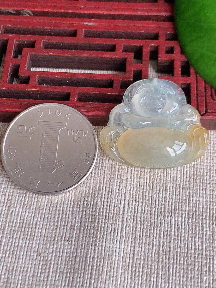 a货翡翠老坑冰种飘黄翡佛公吊坠 尺寸23.8×28.4×8mm 重量7.46g 0608