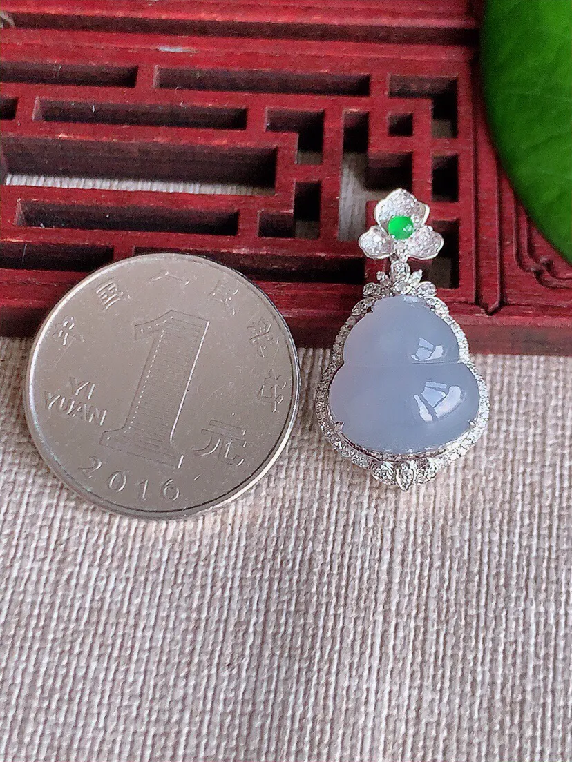 a货翡翠老坑冰种18K金伴钻镶嵌紫罗兰葫芦吊坠 尺寸27×15.3×8.7裸石13.3×13mm 重量3.16g 0608