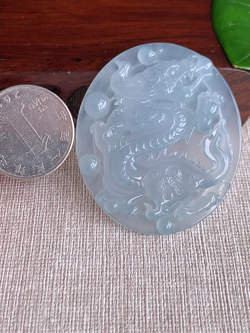 a货翡翠老坑冰种淡紫龙牌吊坠 尺寸51.3×43.7×6mm 重量24.24g 0608