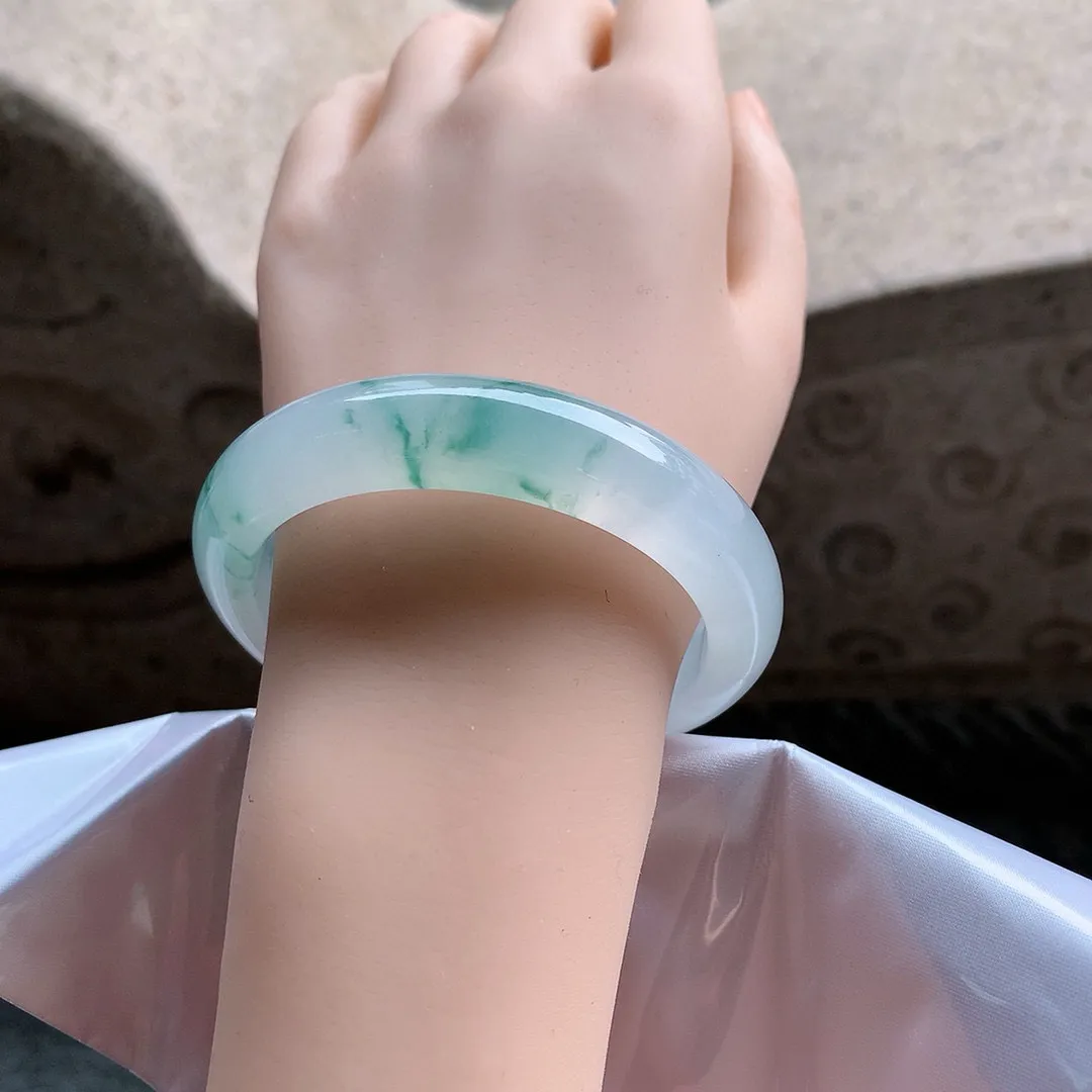 正圈冰玻飘花 无瑕 尺寸:58.8/12.7/9.2 花美 种水好️️