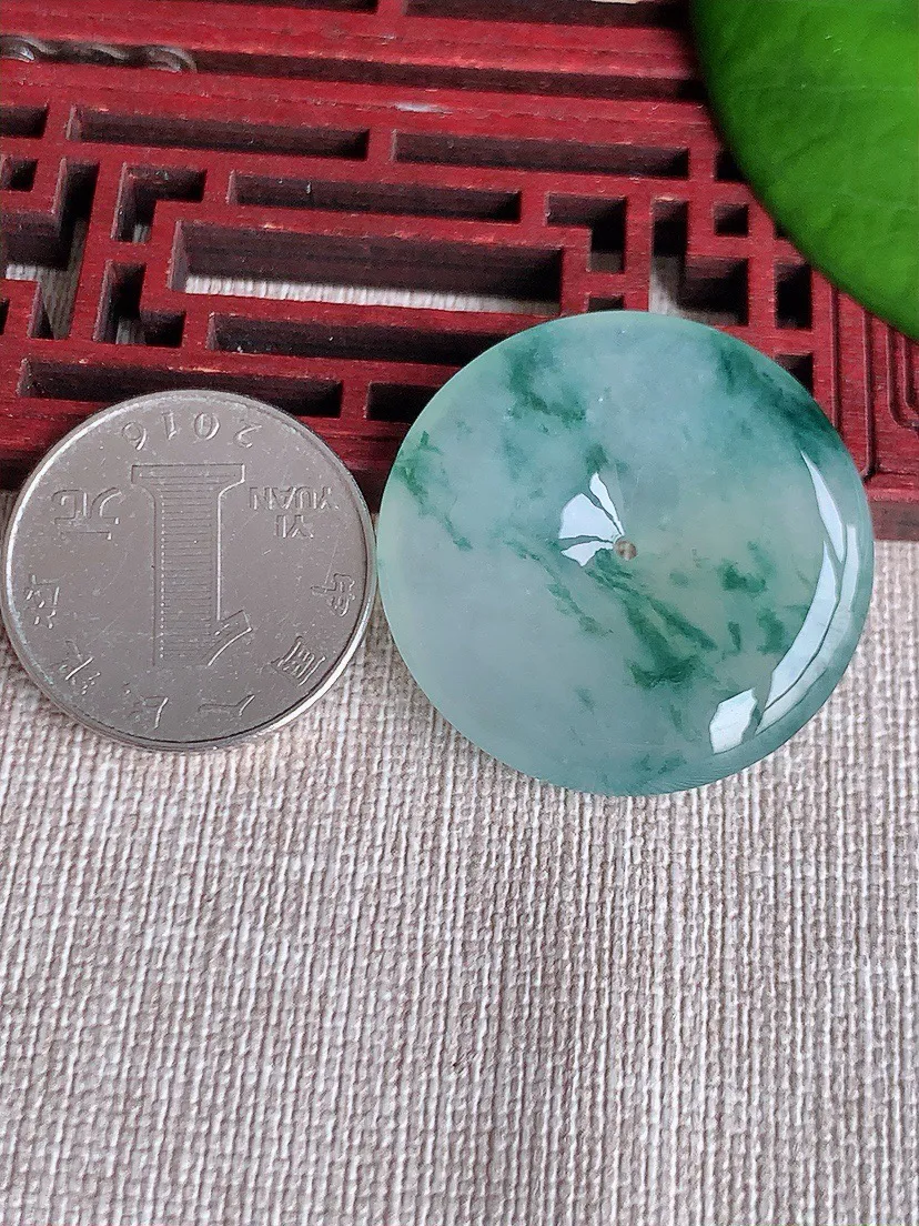 a货翡翠老坑冰种飘花平安扣吊坠 尺寸32.3×6mm 重量13.79g 0610