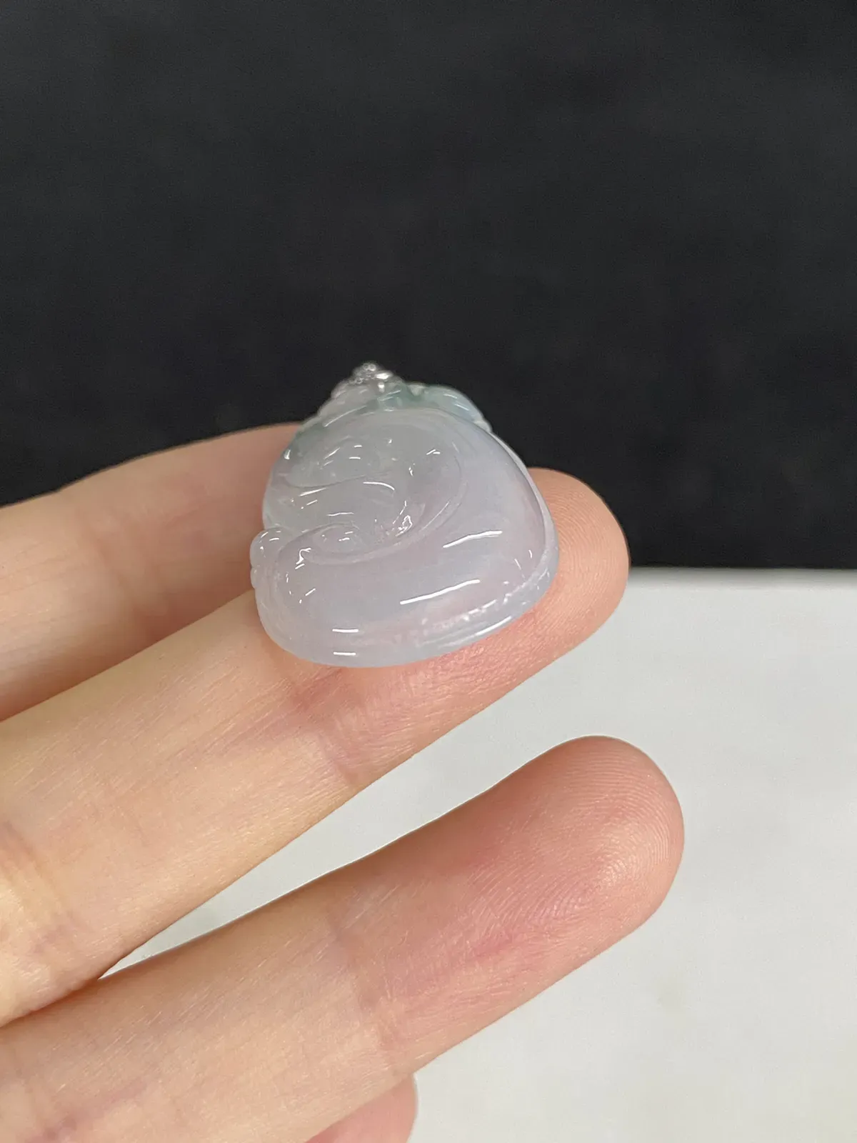 翡翠冰糯种白色如意，印记：G18K