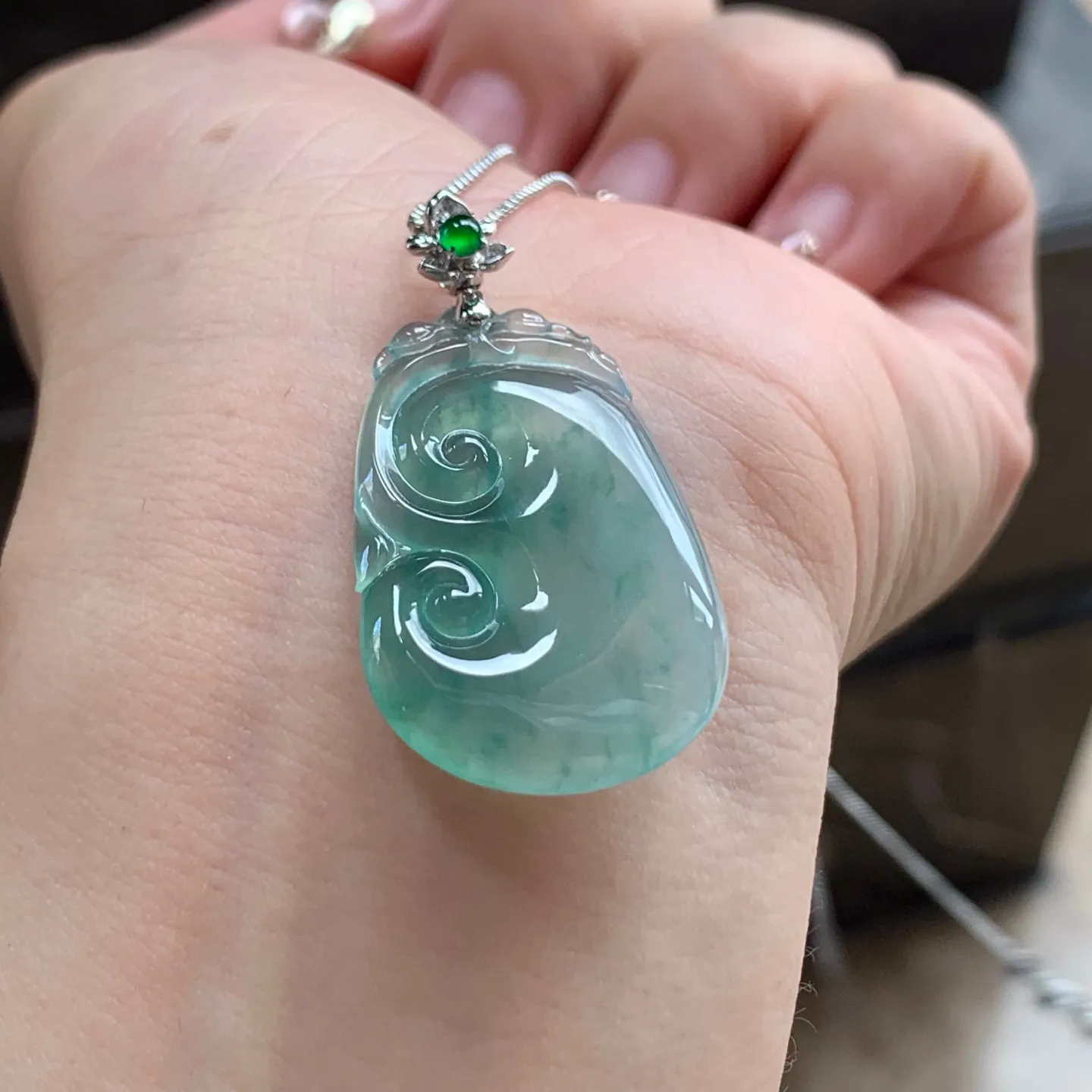 冰种飘花如意
事事如意～