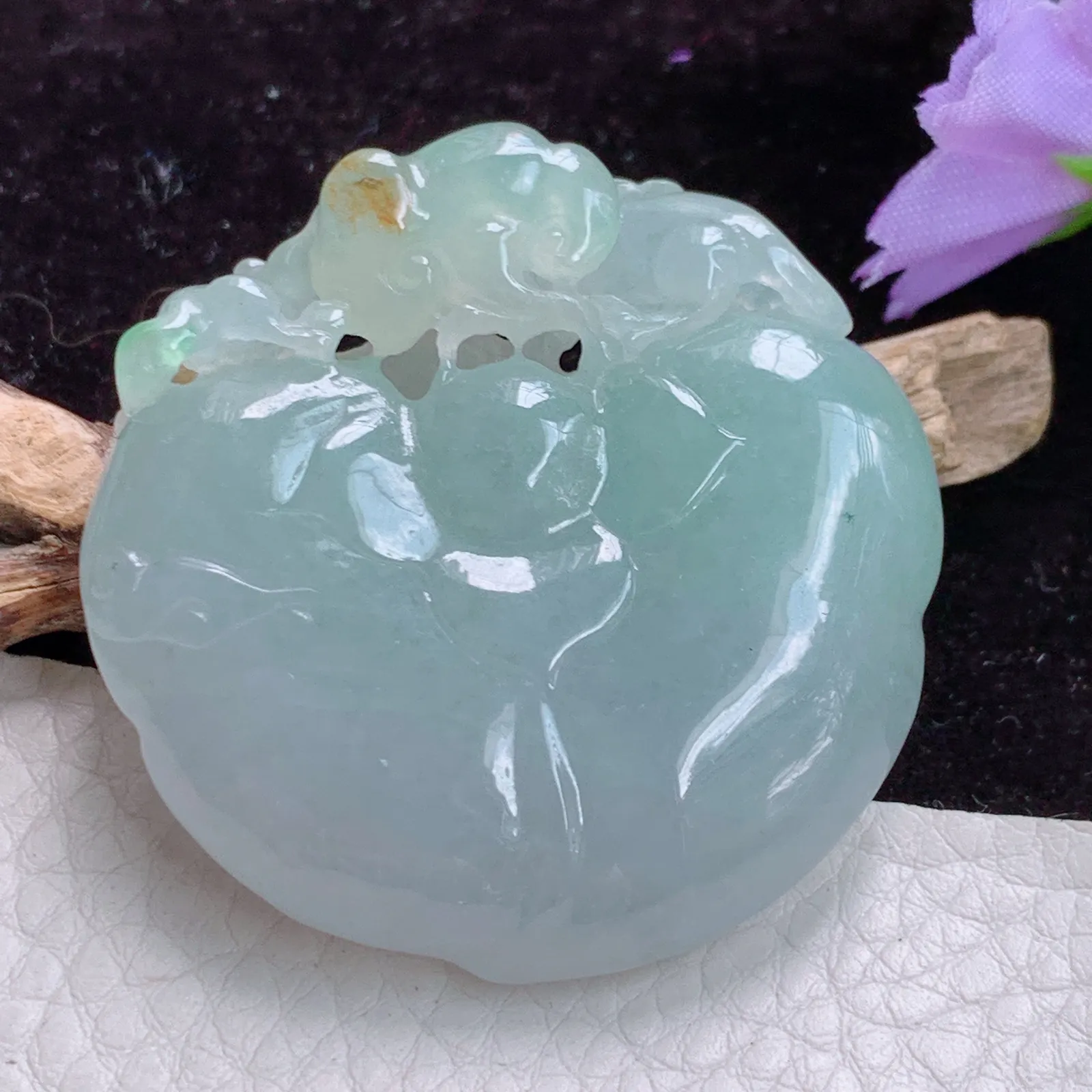 ws实拍47.6*47*12天然翡翠有求必应 冰胶三彩貔貅玉吊坠 玉挂件