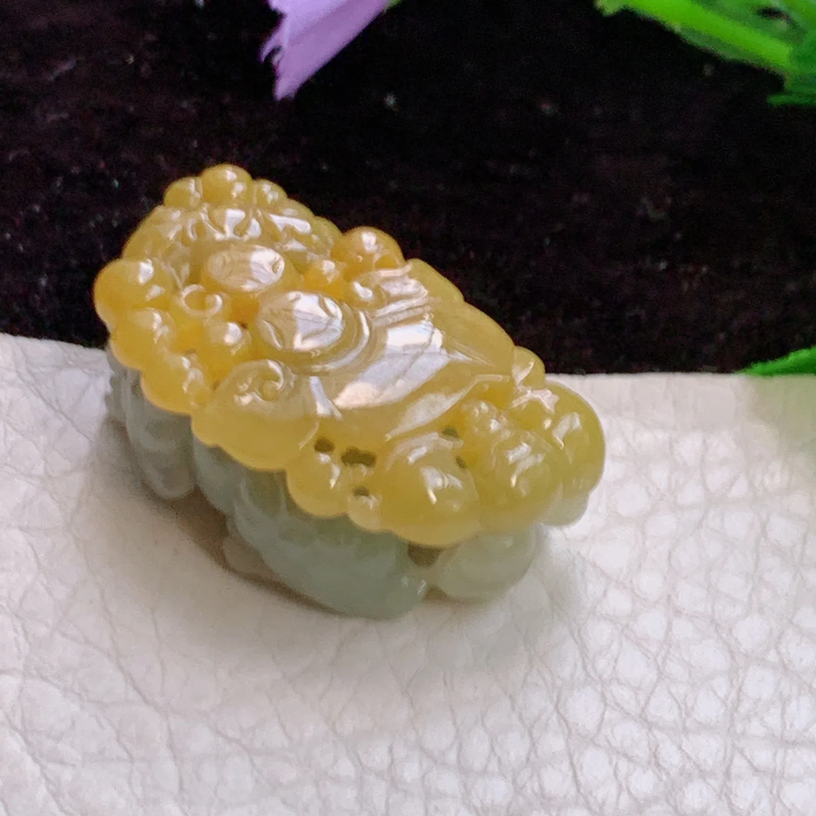lz实拍37.5*20*14.2天然翡翠黄翡貔貅 胶感招财皮体玉吊坠 玉