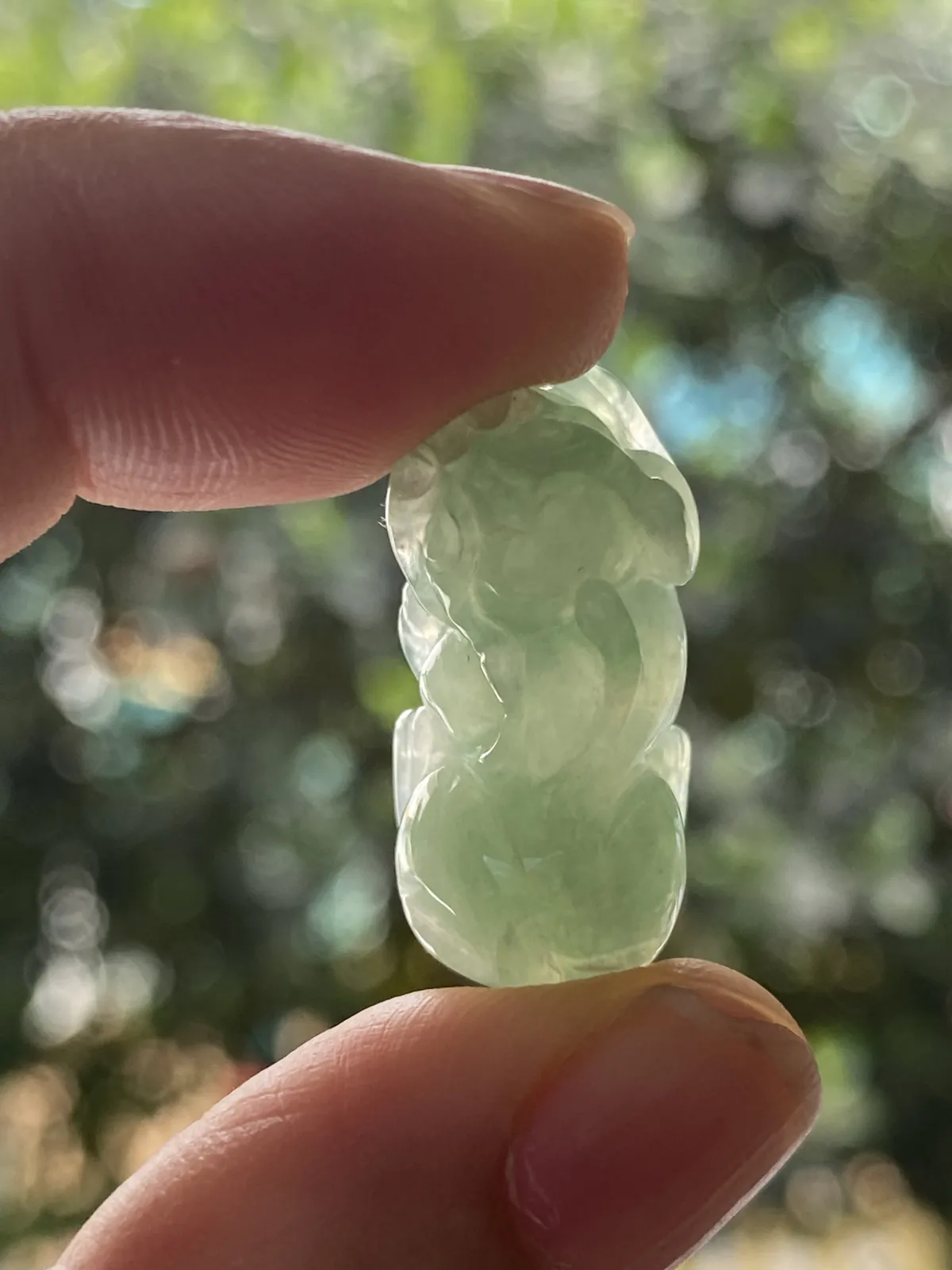 推荐【冰绿貔貅】无纹裂，水润冰透，甜绿飘绿花，细腻，品相佳，大口吃四方，招财圣品～25*12.3*9.2