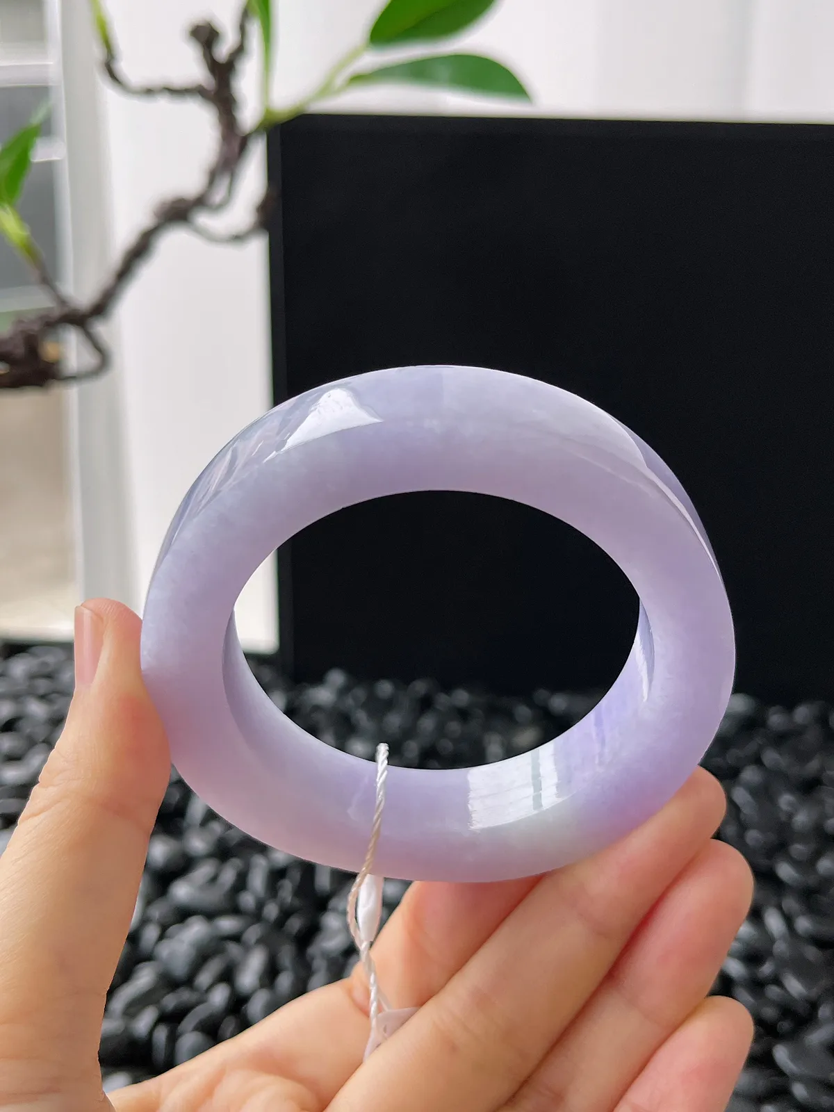 翡翠镯胚，⭕️正圈最大做54，最小做51，圆条最大做50。尺寸70-51-13-9