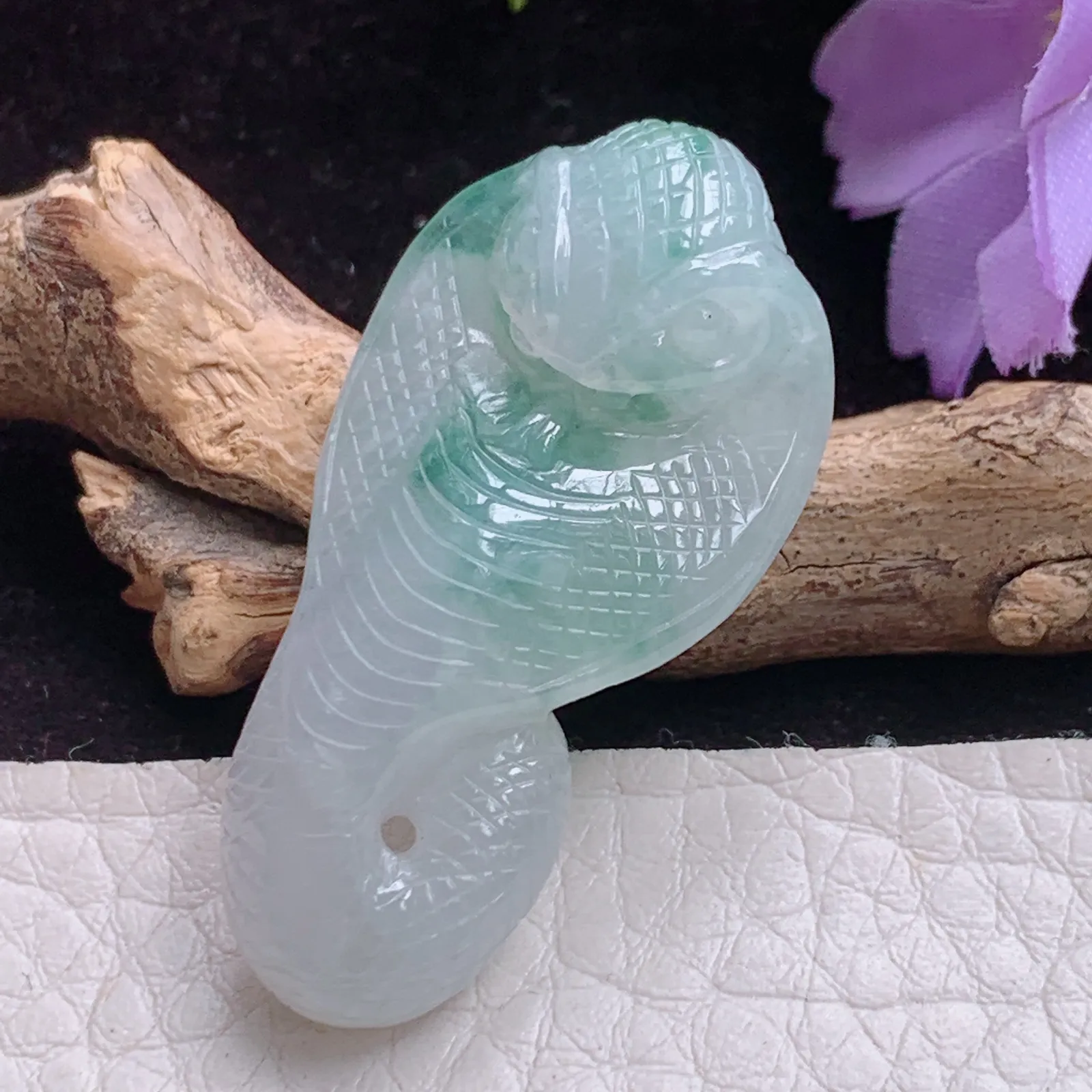 ajj实拍39*20*11老坑精雕飘花生动蛇 腰缠万贯玉吊坠 玉挂件